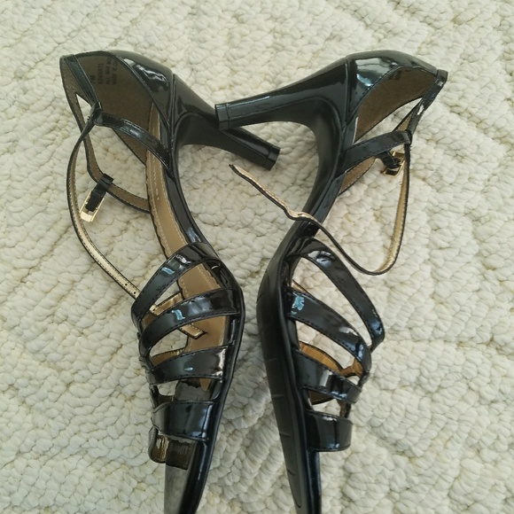 Shoes - Picture 2 of 3